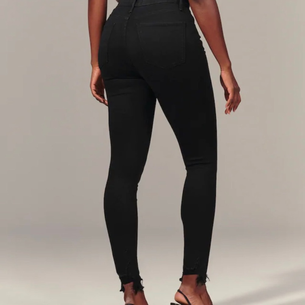 ABERCROMBIE CURVE LOVE SKINNY JEANS